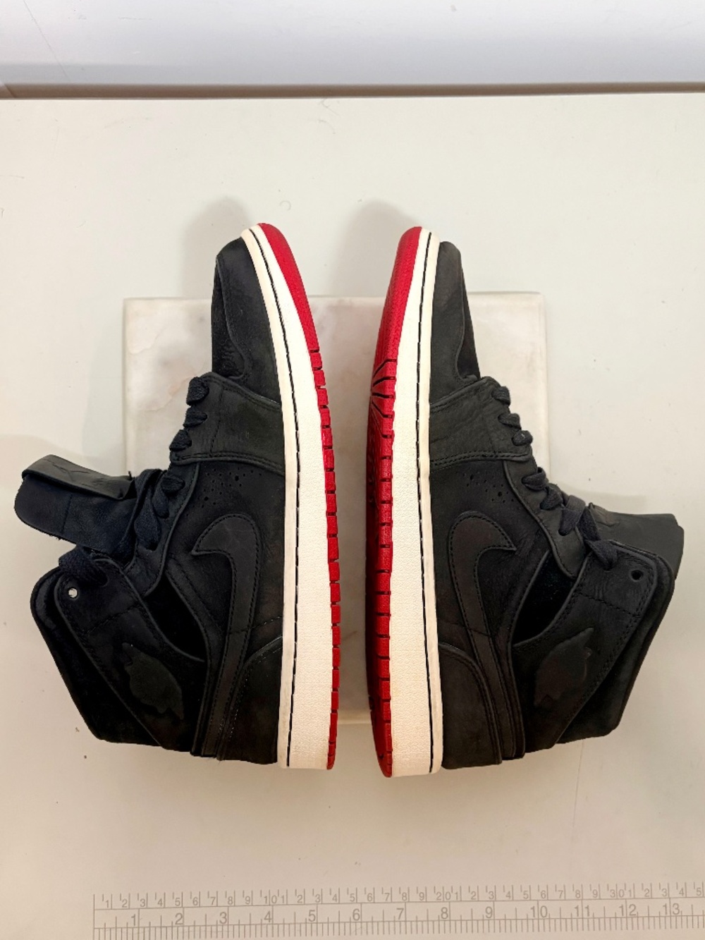 AIR Jordan 1 Mens Size 9 Nouveau Mid Black Red - Picture 5 of 9